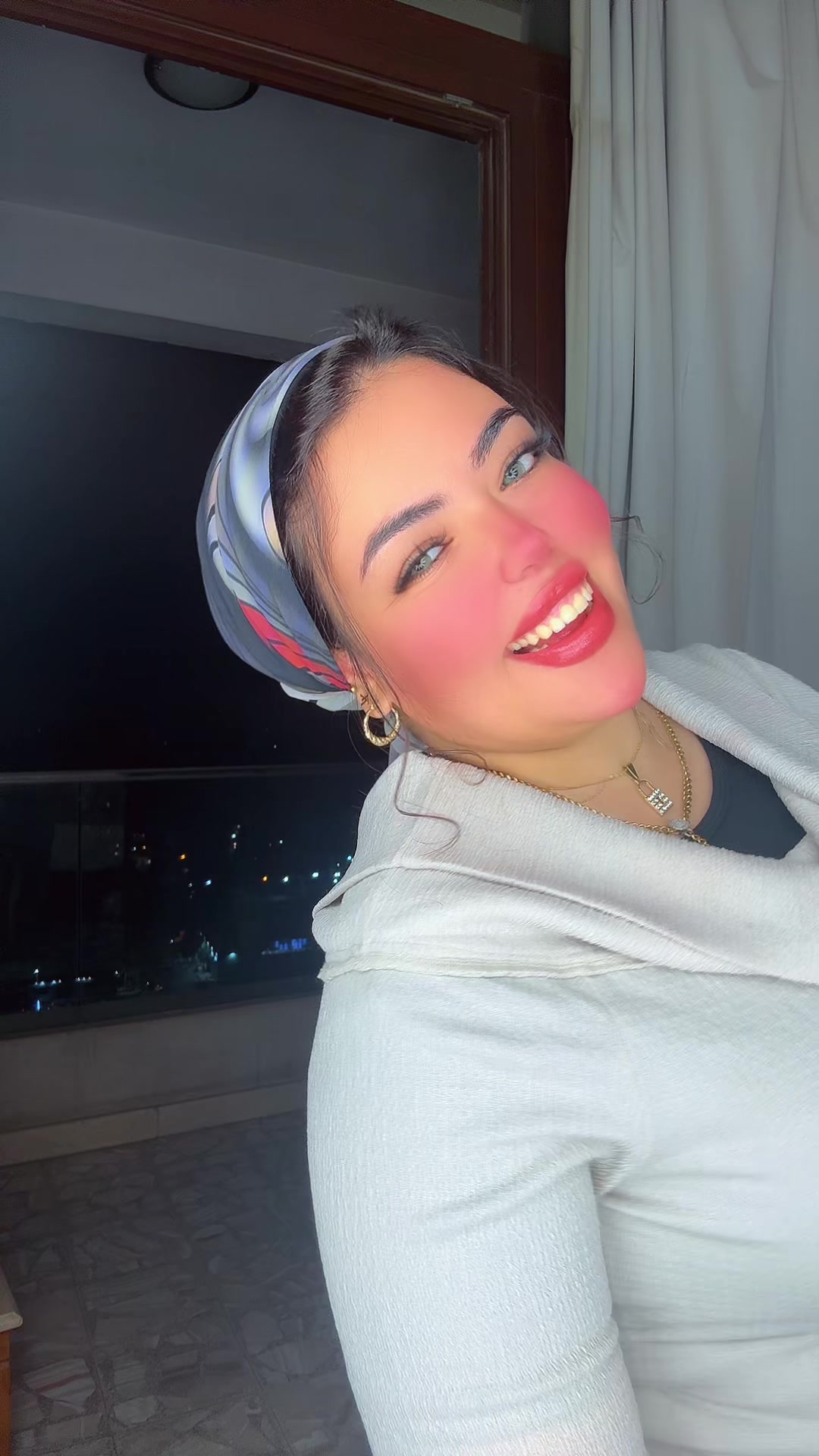 @Donia Yasser make-up artist