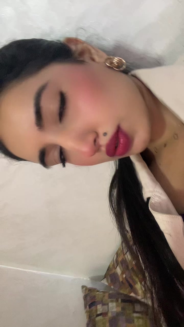 @JEYJEY 🍒
