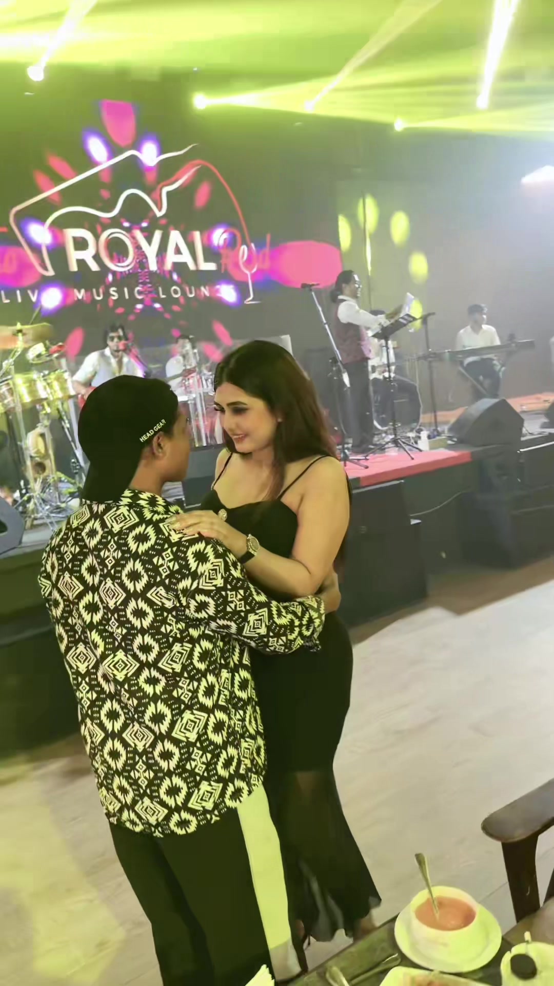 @dhakar queen Rowza