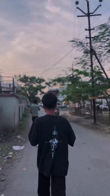 @𓆰♕𓆪R.....🫶👑