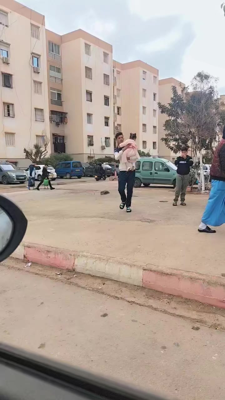 @Ghoutii Waliddoo