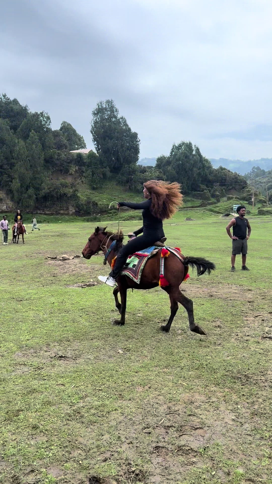 @አትሮንስ 🧚♀️🕊️🦅