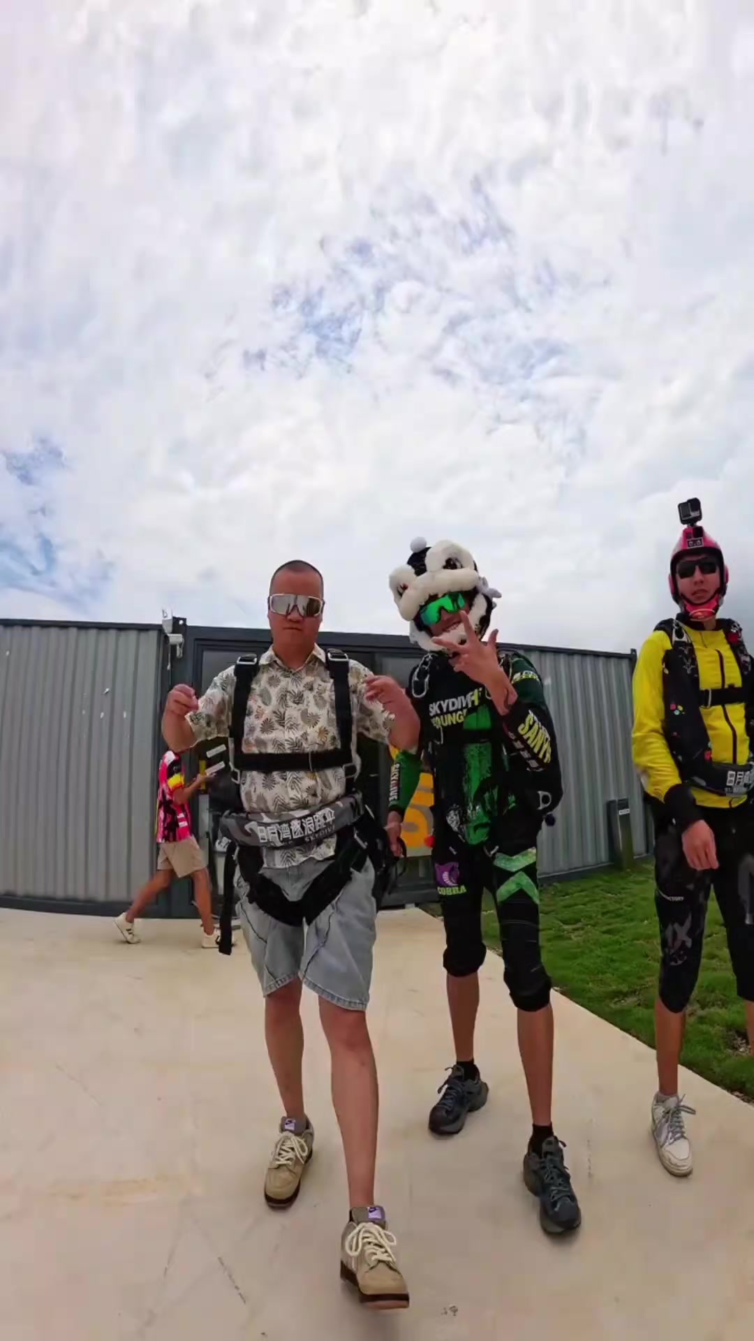 @onlyfanskydiving