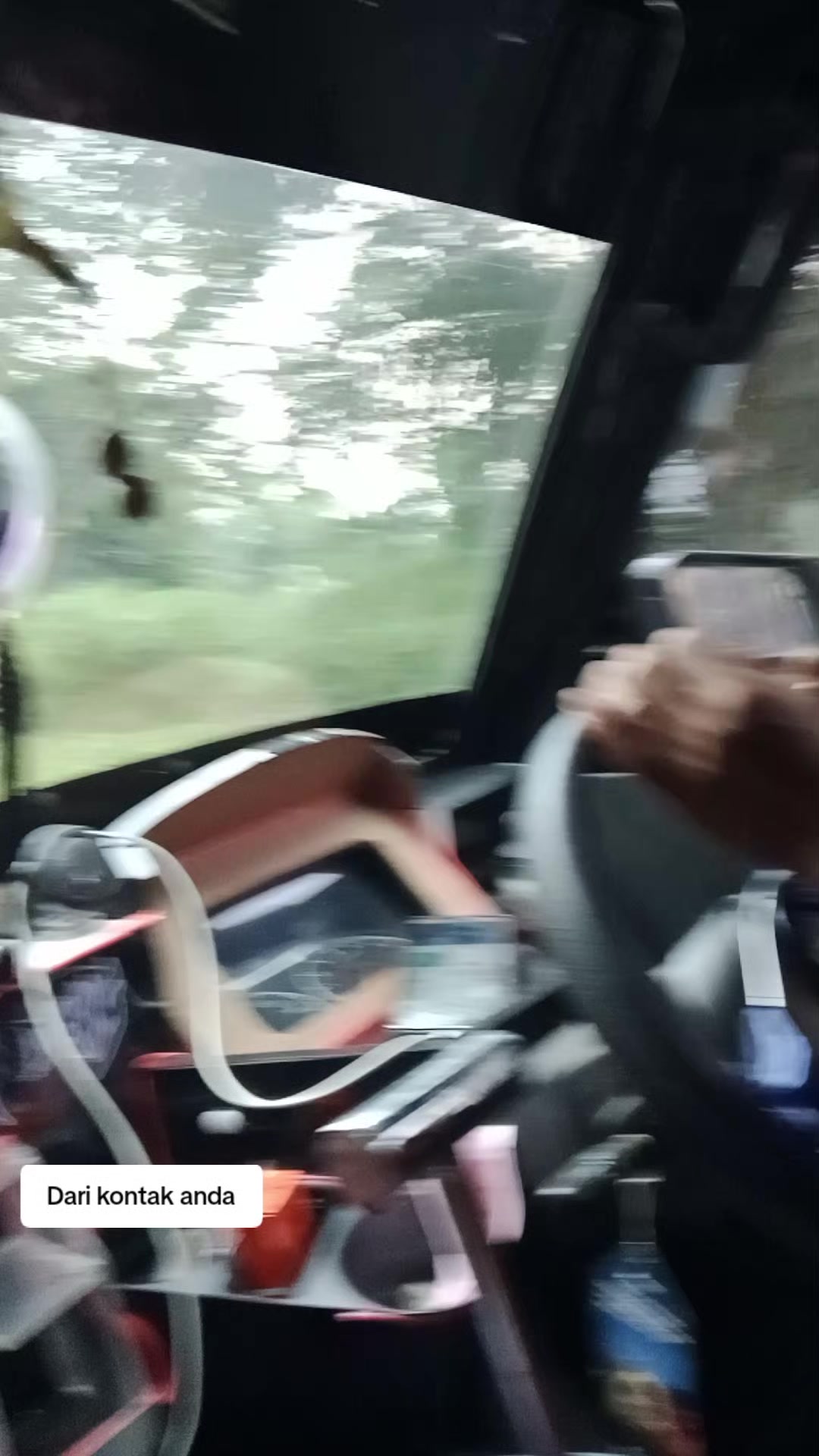@Dari kontak anda