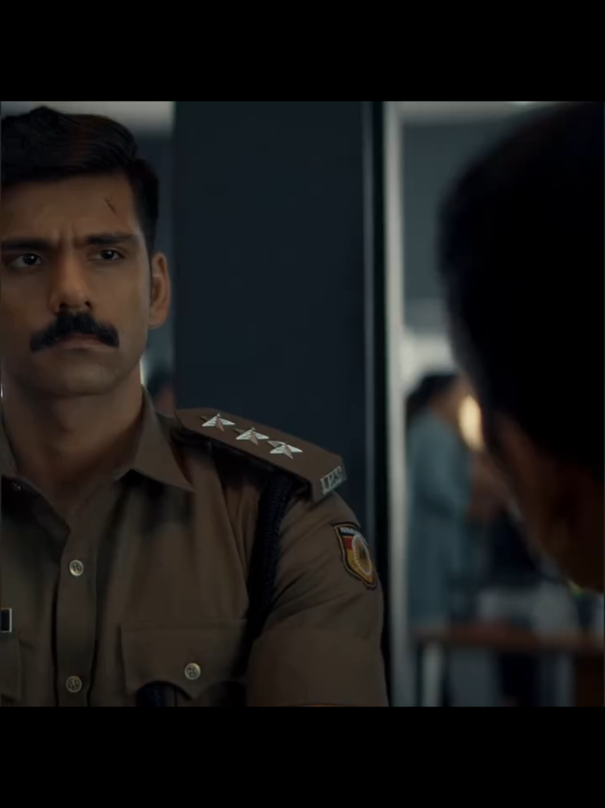@👮👮𝐂𝐎𝐌𝐌𝐀𝐍𝐃𝐄𝐑👮👮