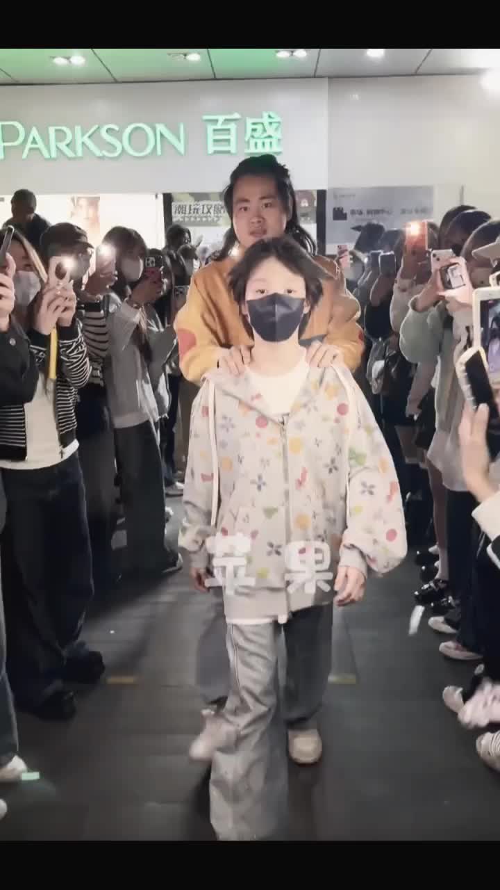@Zhienhan