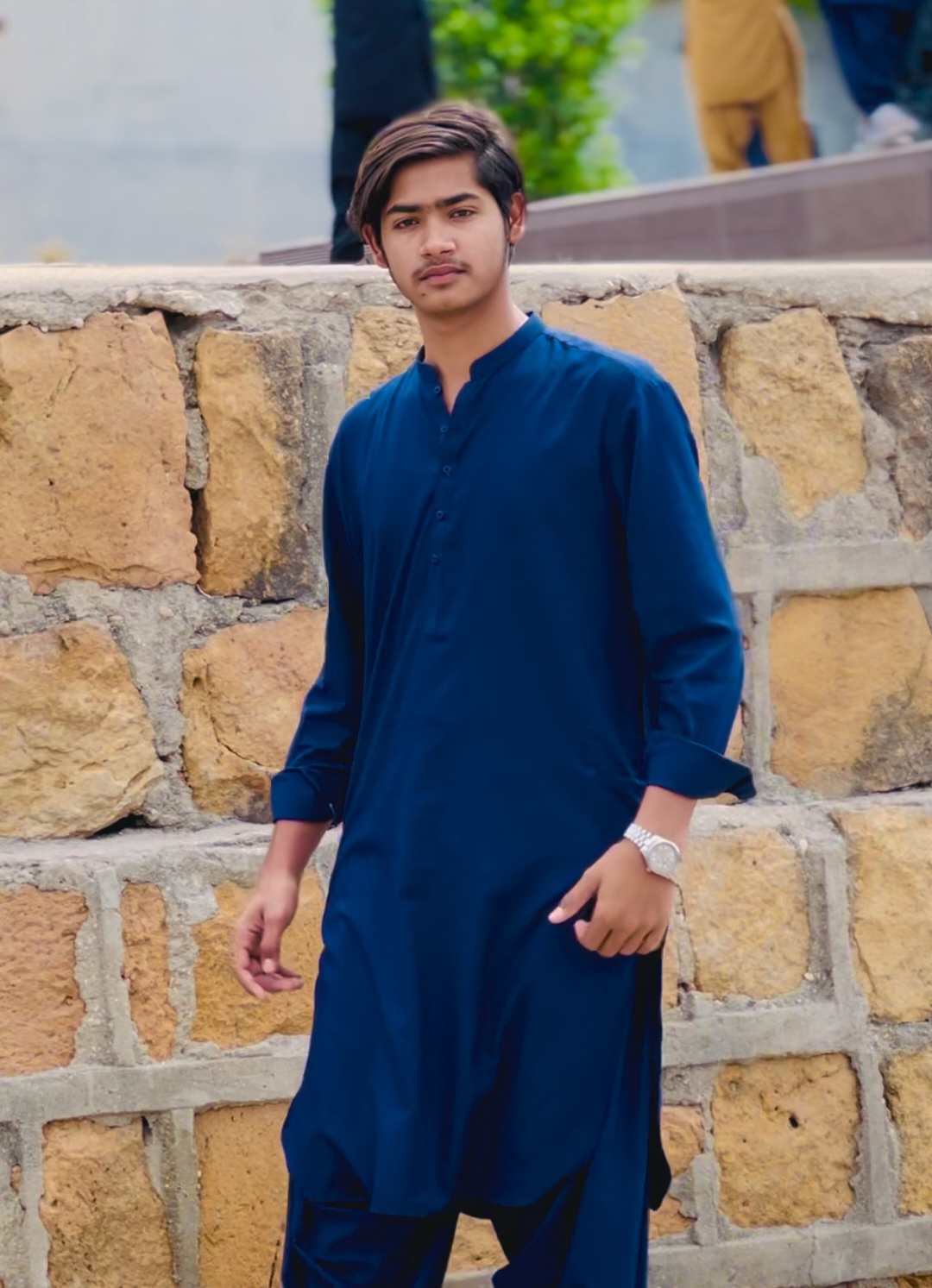@√ اویس ملاح