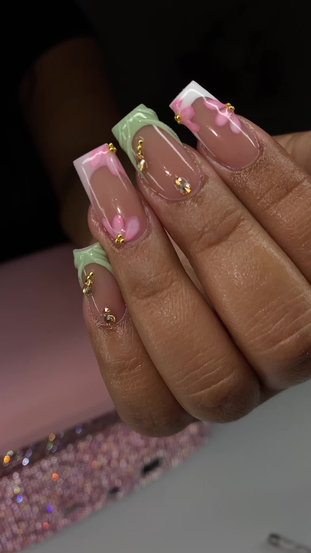@LetieeLopez