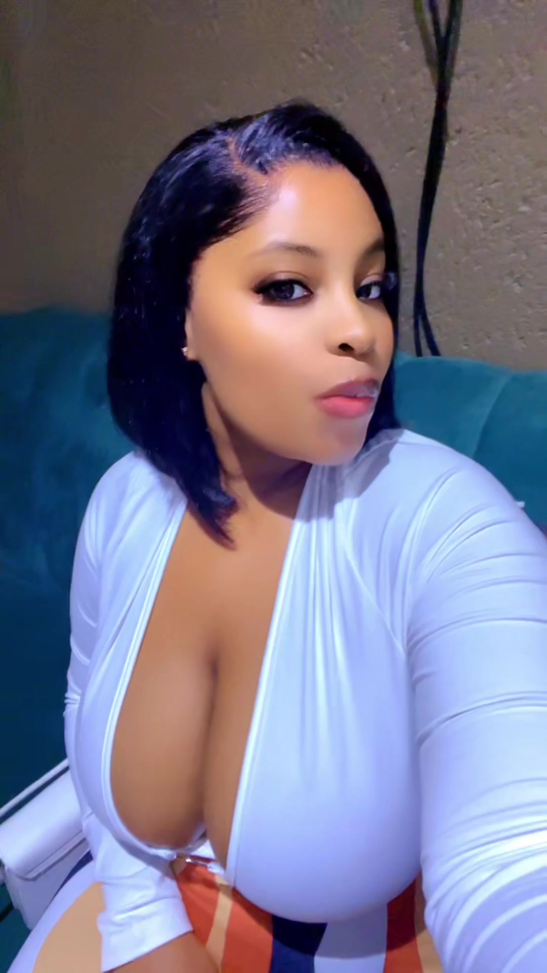 @Nomsanaledi