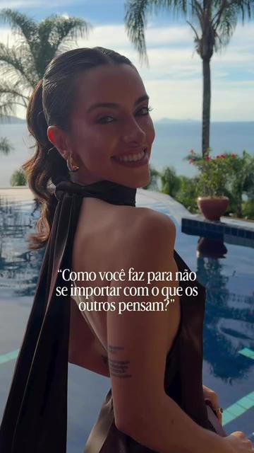 @Dra Julia Vasconcellos