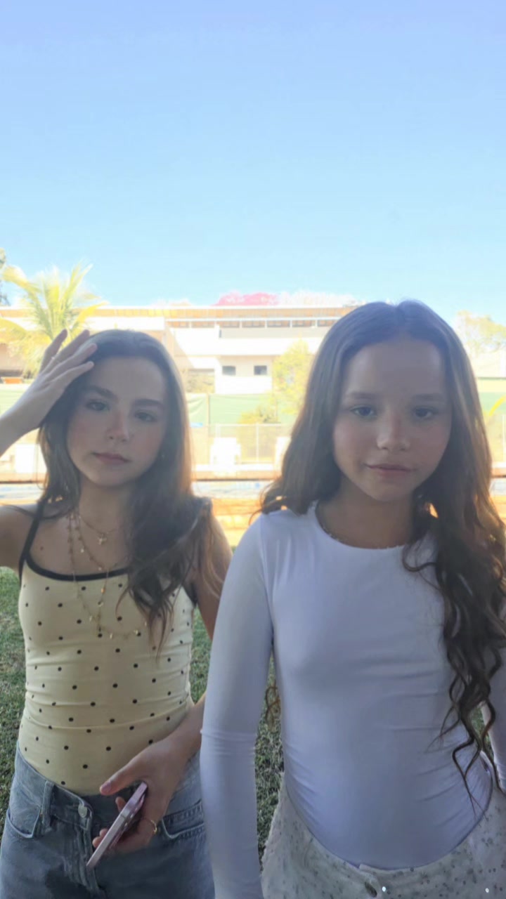 @Ju Soares & Tia Andrea 🎀