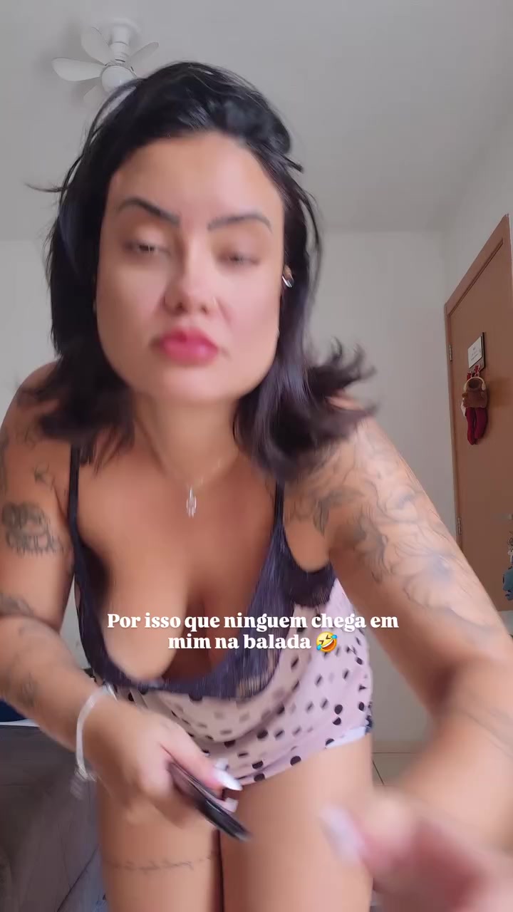@Emilly Larissa