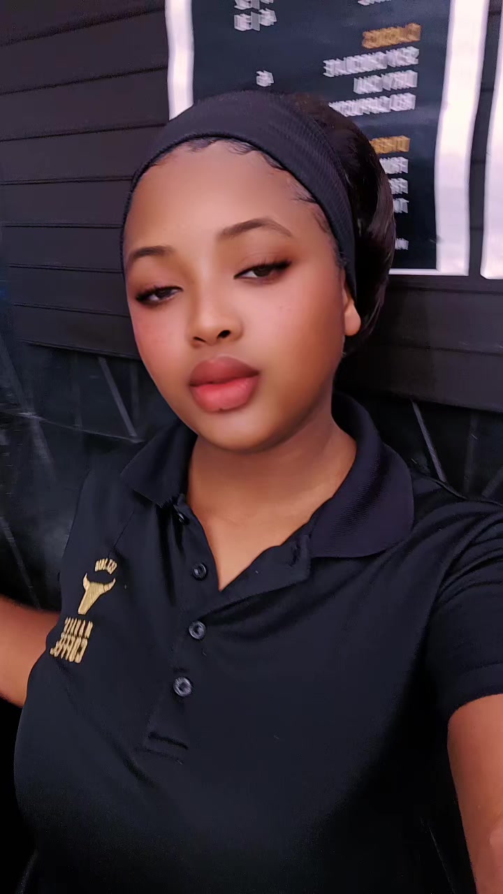 @snoochiecakes