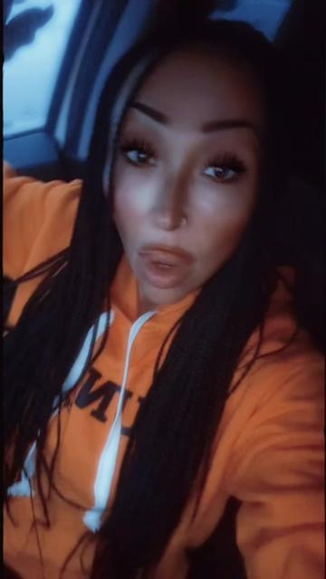 @Kiki