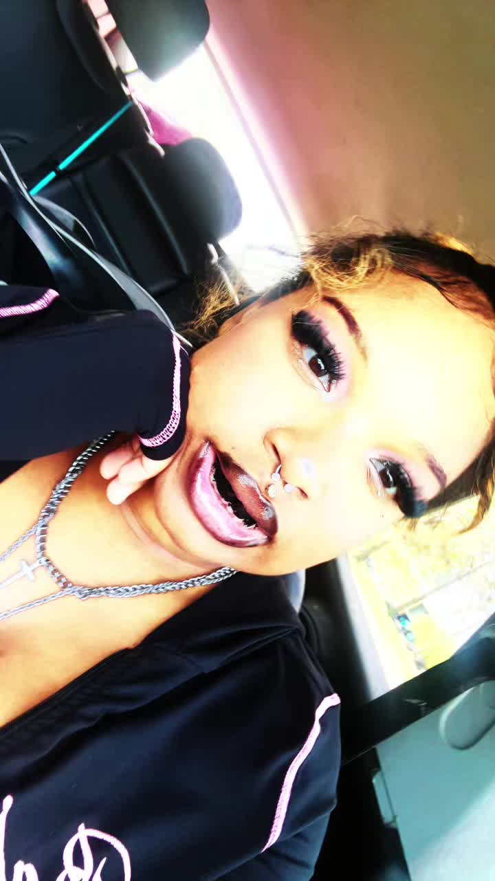 @gaptoothv4mp ♡
