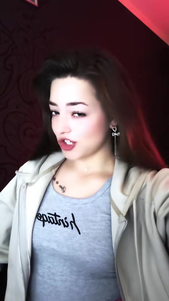 @ruki_na_stolik