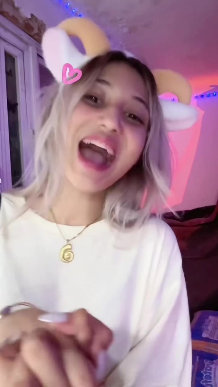 @Lelepoxy