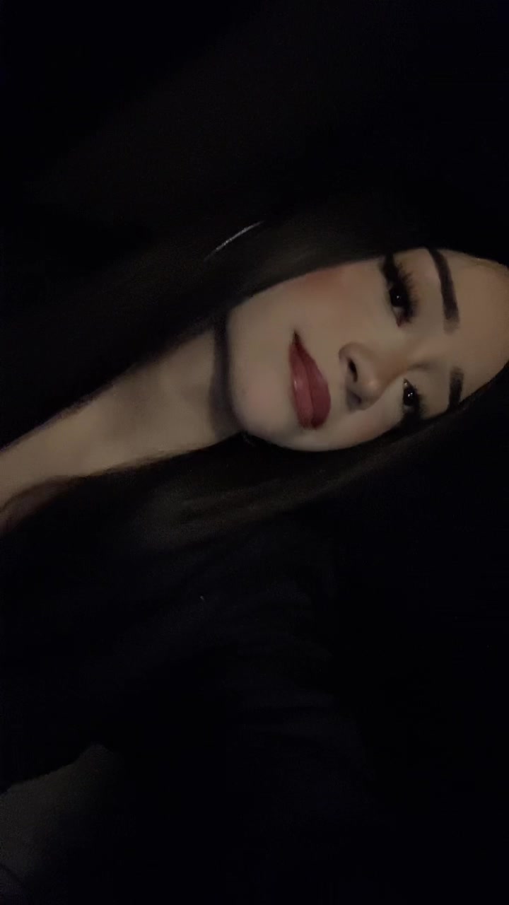 @𝐹𝑒𝑟𝑛𝑎𝑛𝑑𝑎.