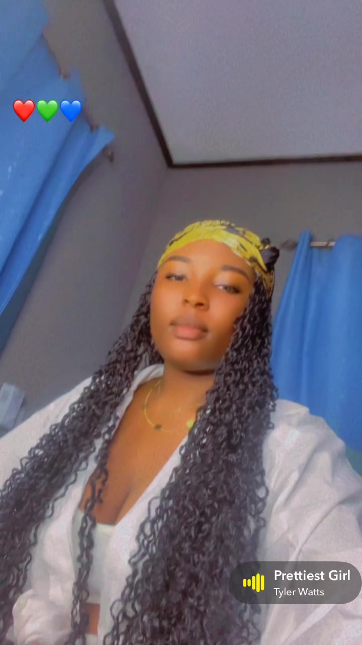 @Akosuafrimpomaa
