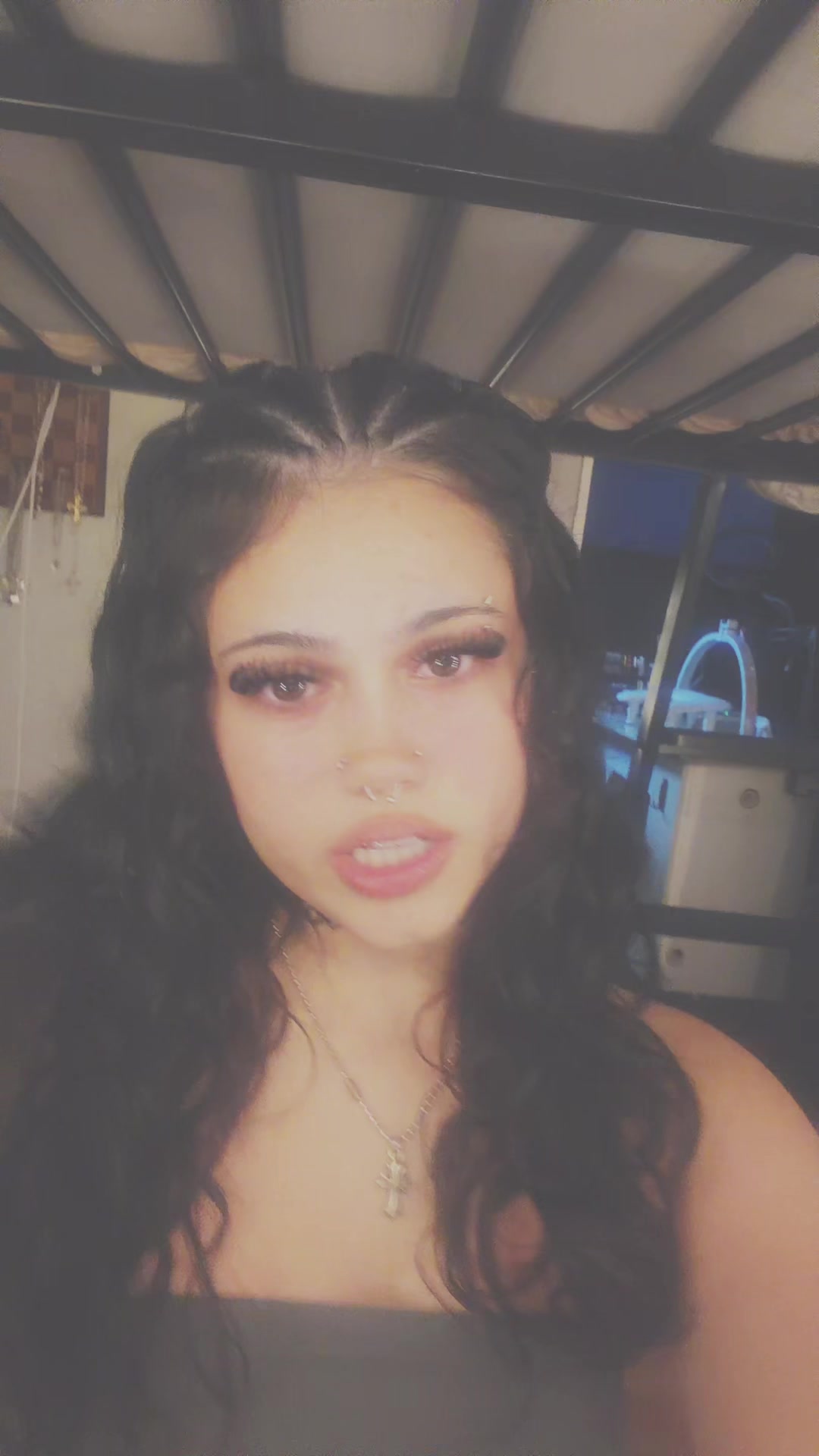@𝓪𝓿 ✧･ﾟ: *✧･ﾟ:*