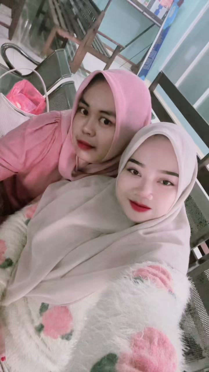 @Nitaa니타