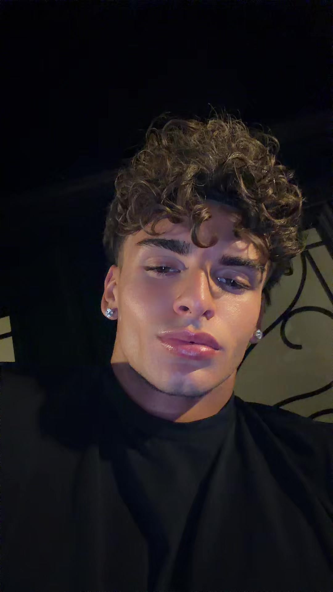 @chris.nikoo