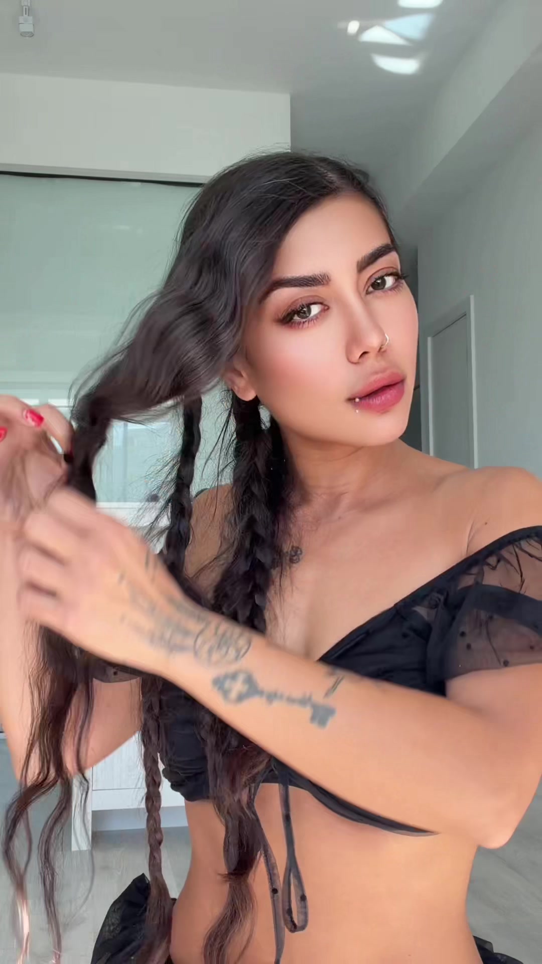 @elnazzz.qasemi