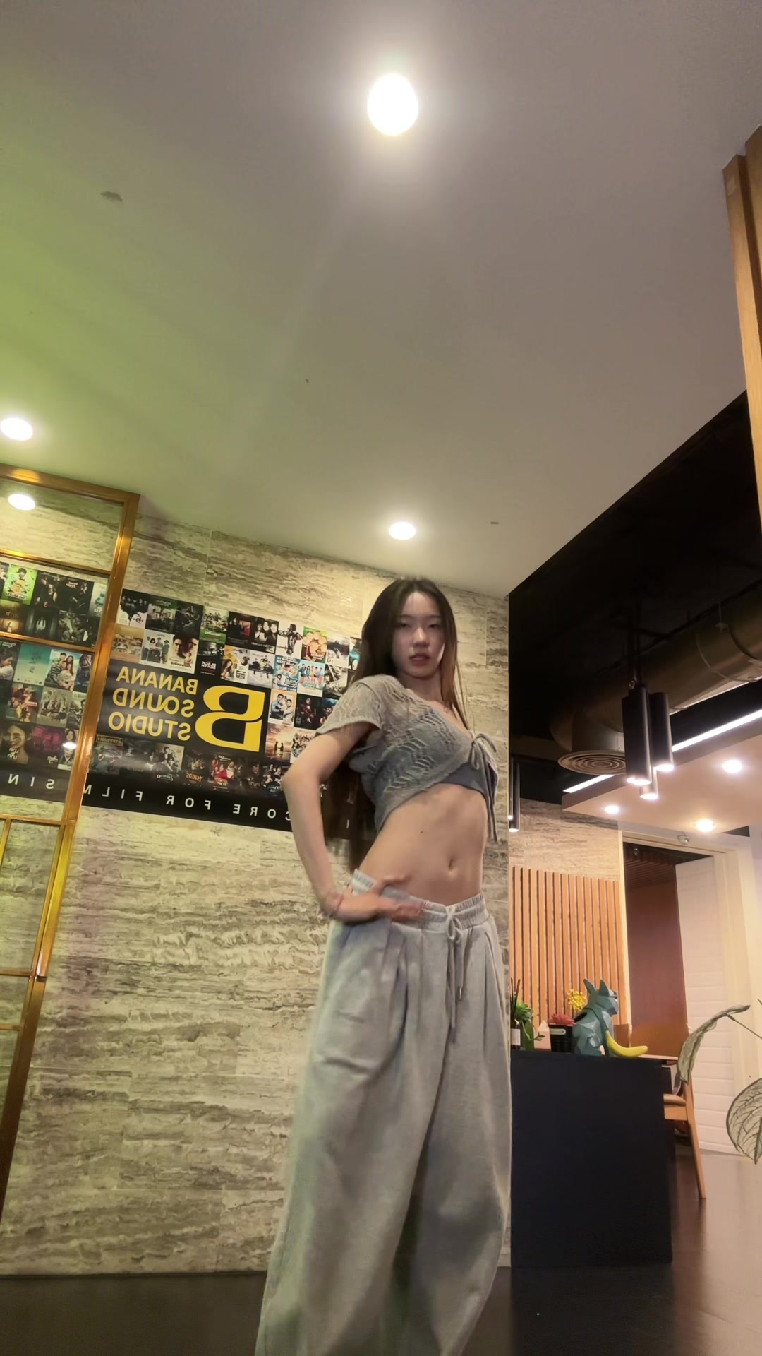 @หงษ์ยิ่ง