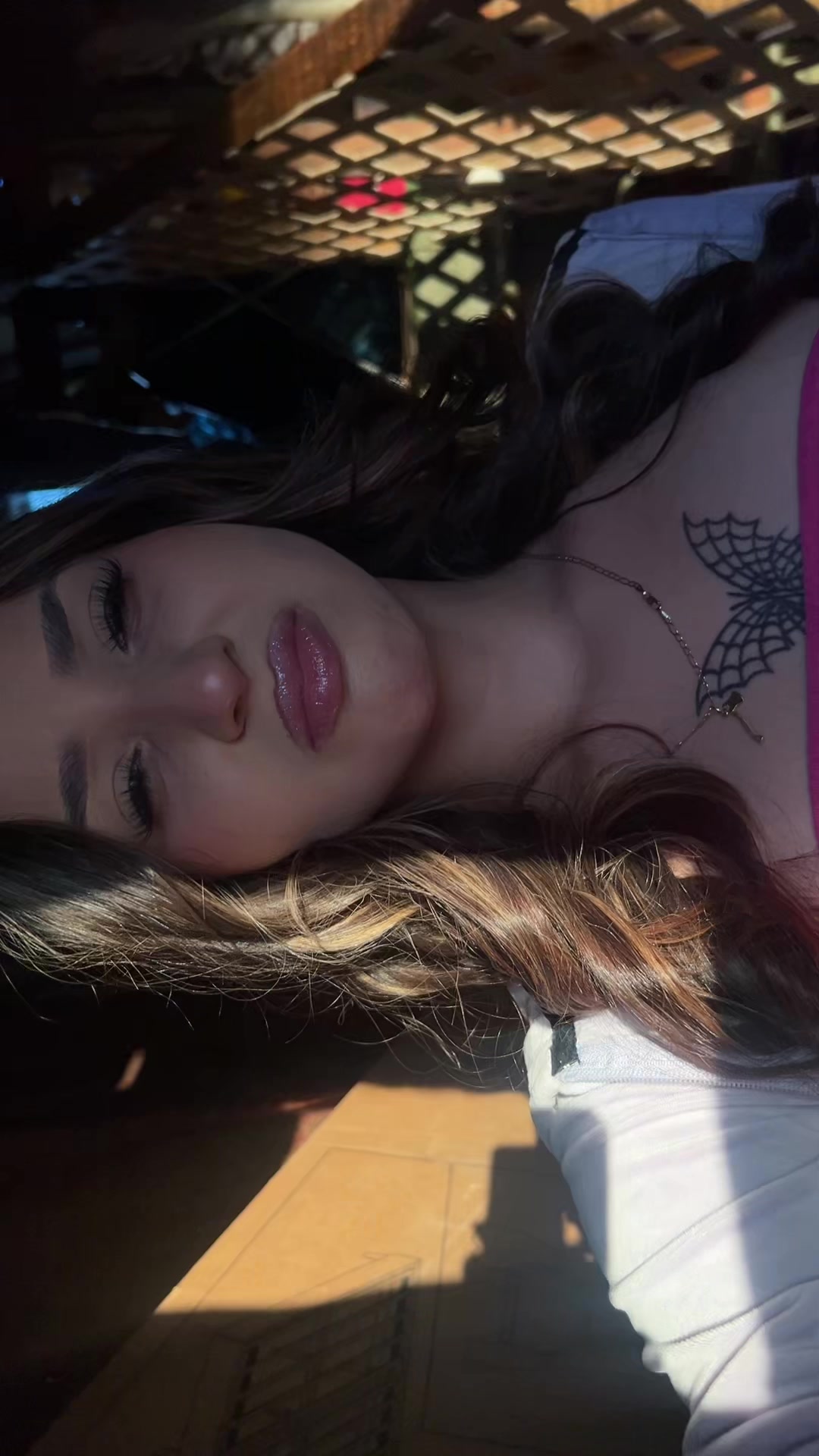 @Bella