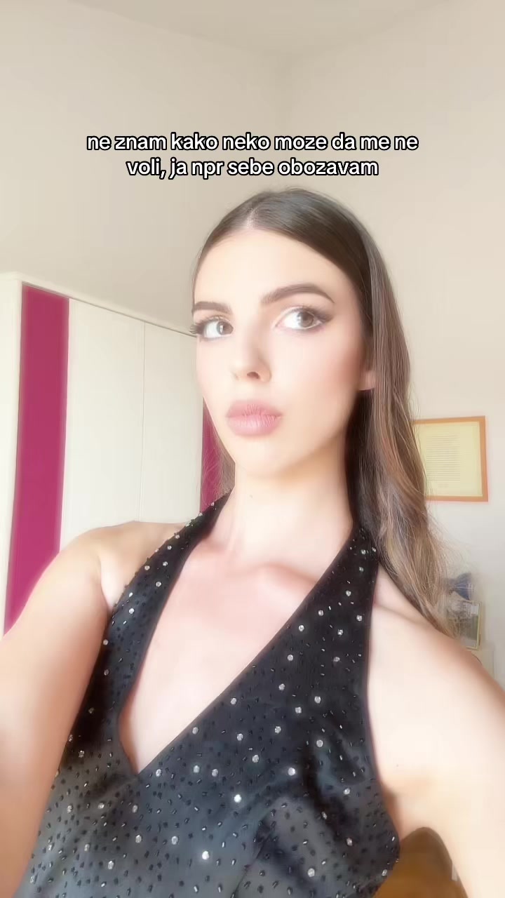 @!√@