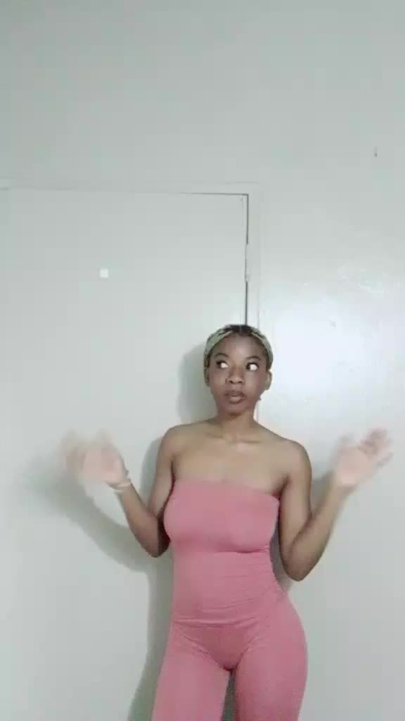 @iconic._.ari