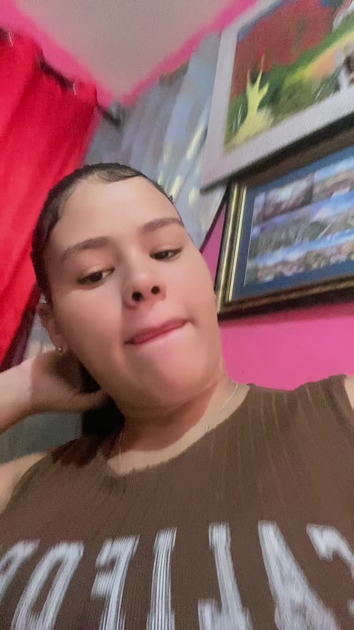 @Chinita 🧁🤍.