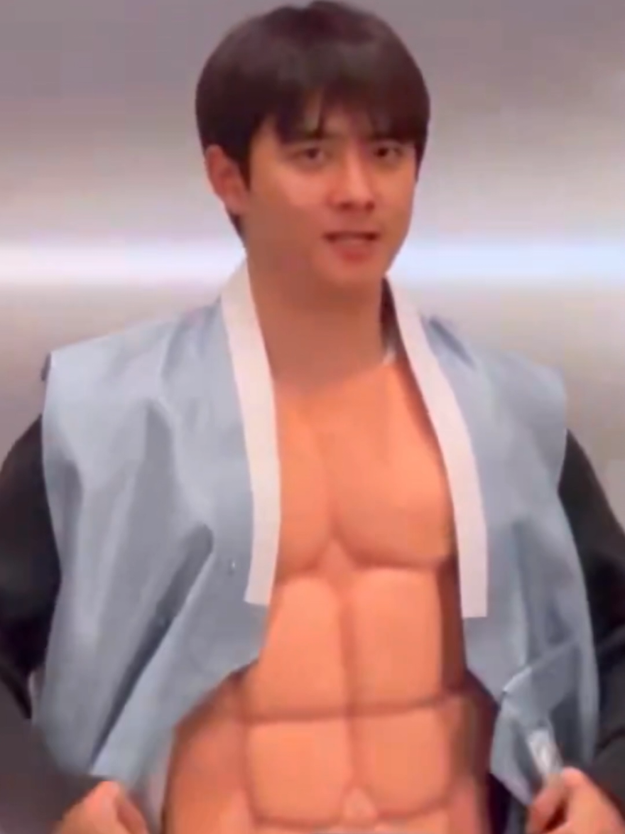 @EXO