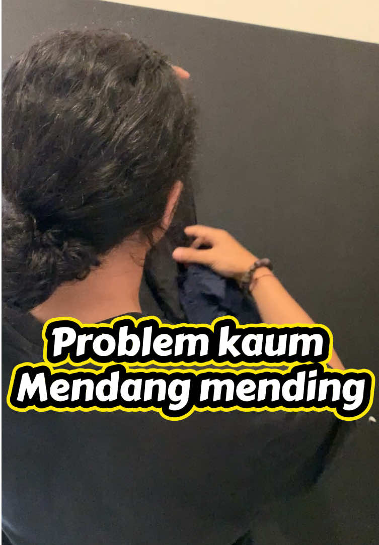 @R B