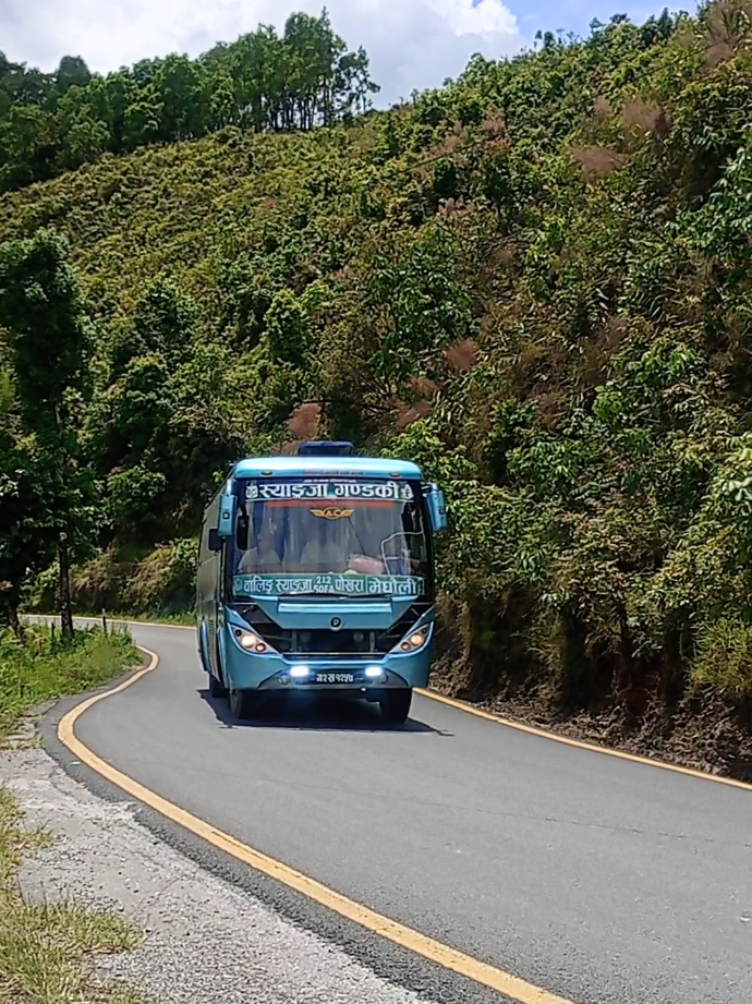 @sᴀɴᴛᴏsʜ.Hᴏʀᴀᴀ🚍🚍