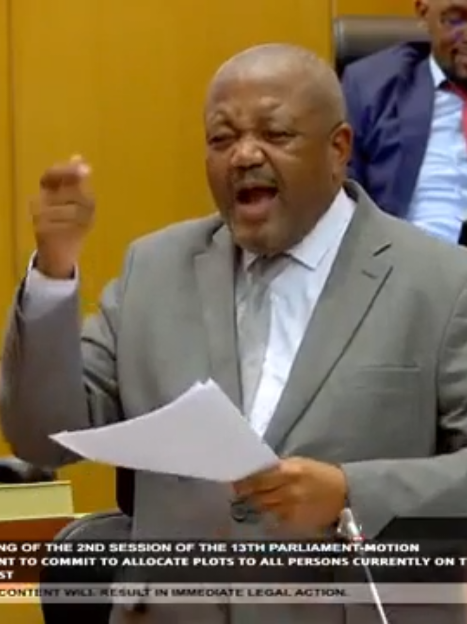 @Cde Ras Thuso