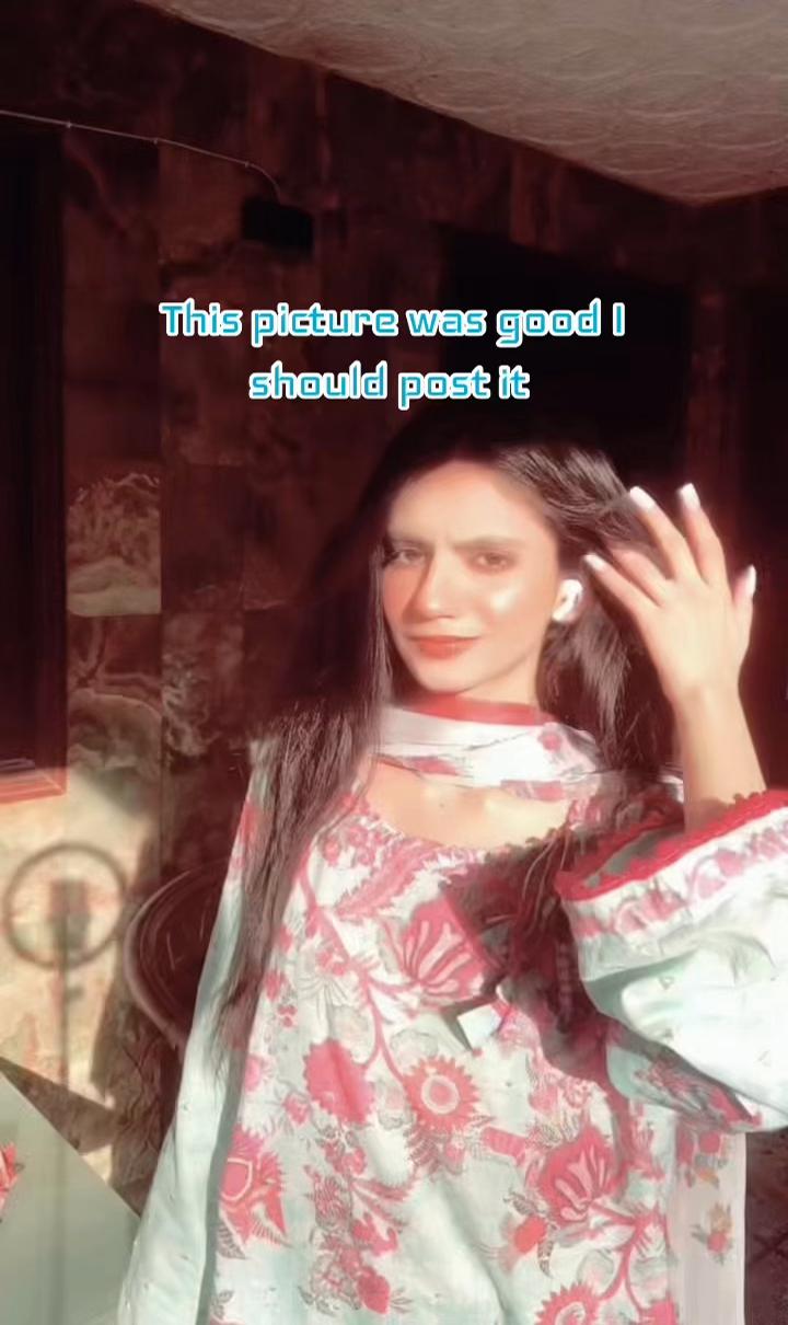 @✭