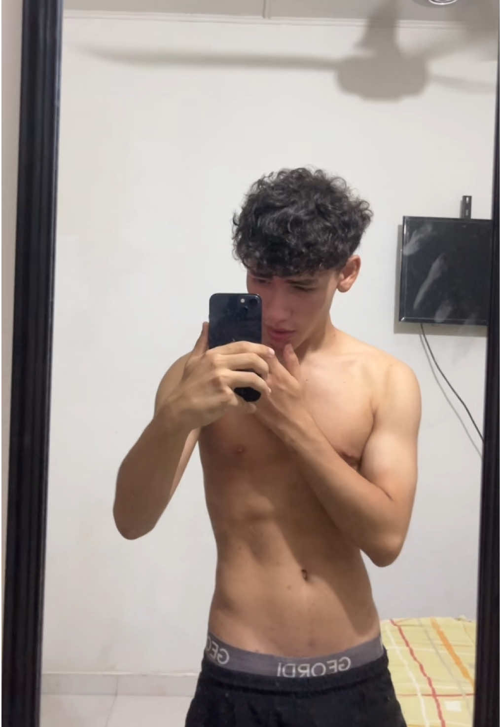 @Brianszr