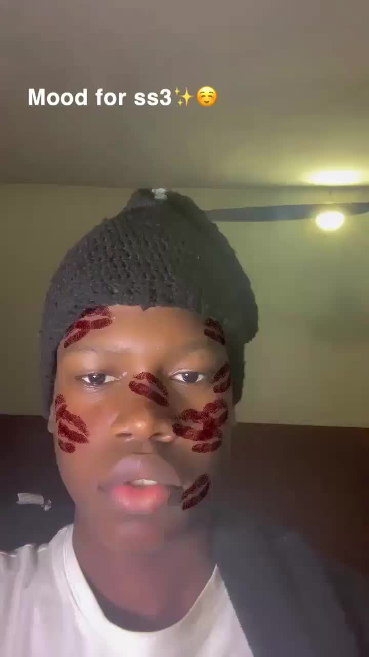 @🥀WEIRDO🥵🤪