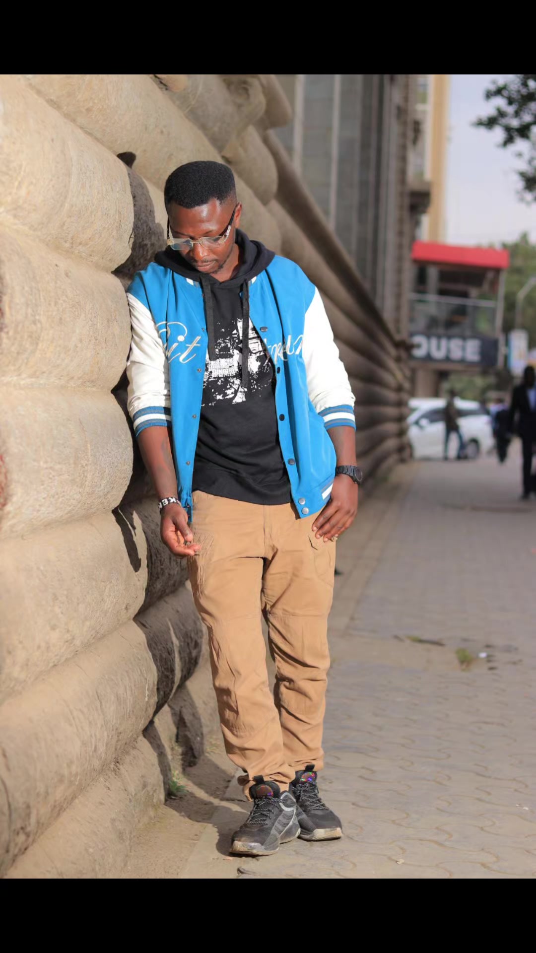 @Mwambu
