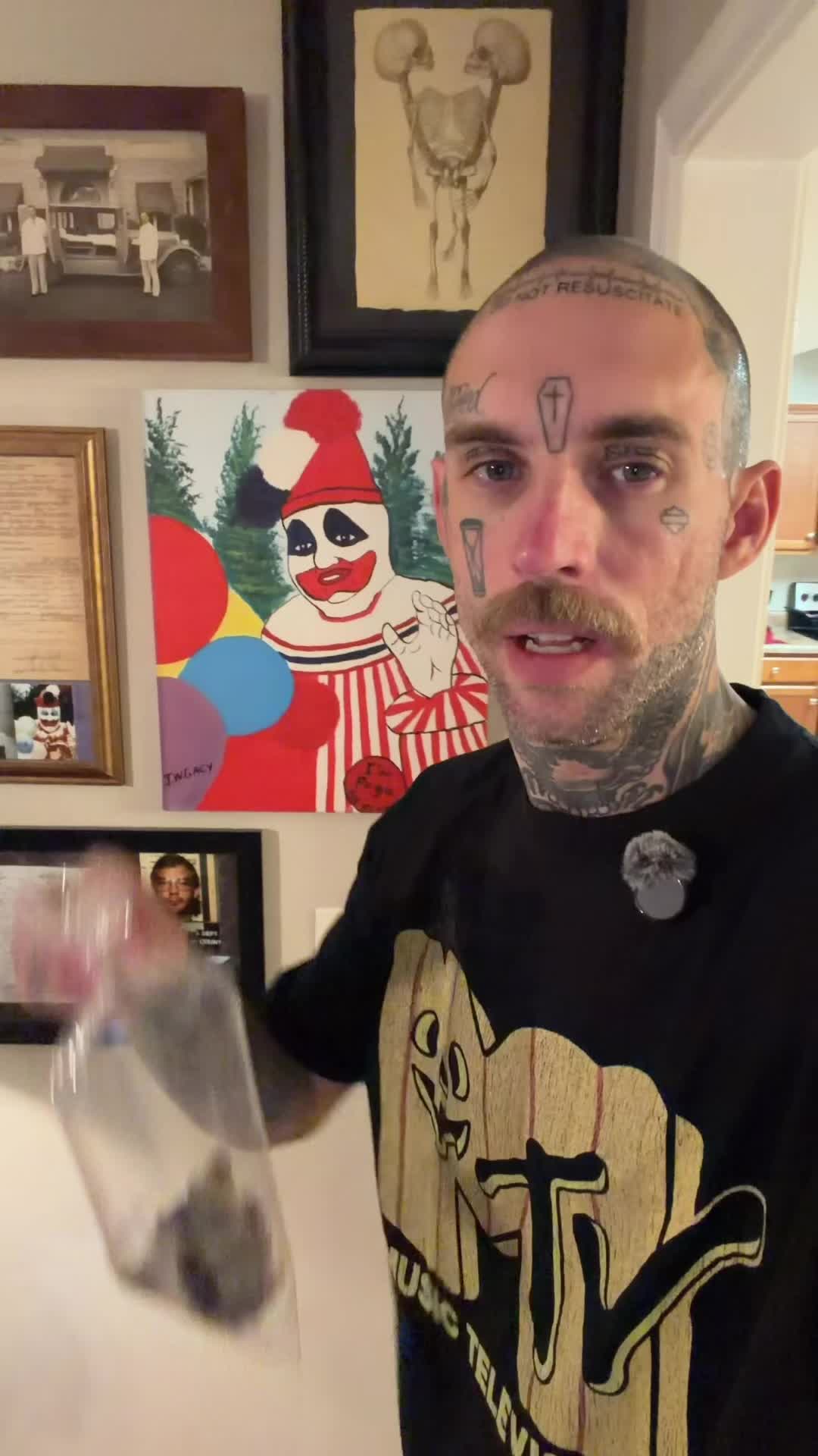@itzjustchrizz