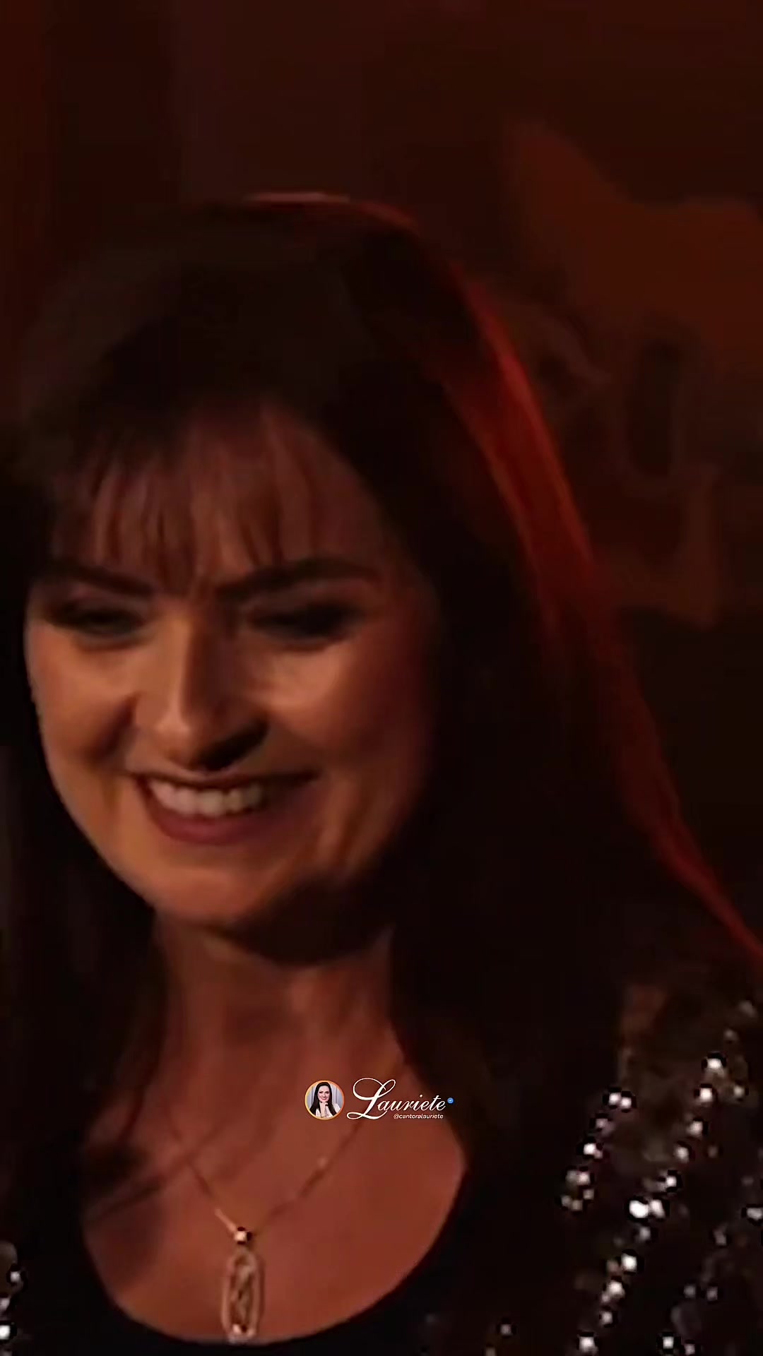 @Cantora Lauriete Oficial