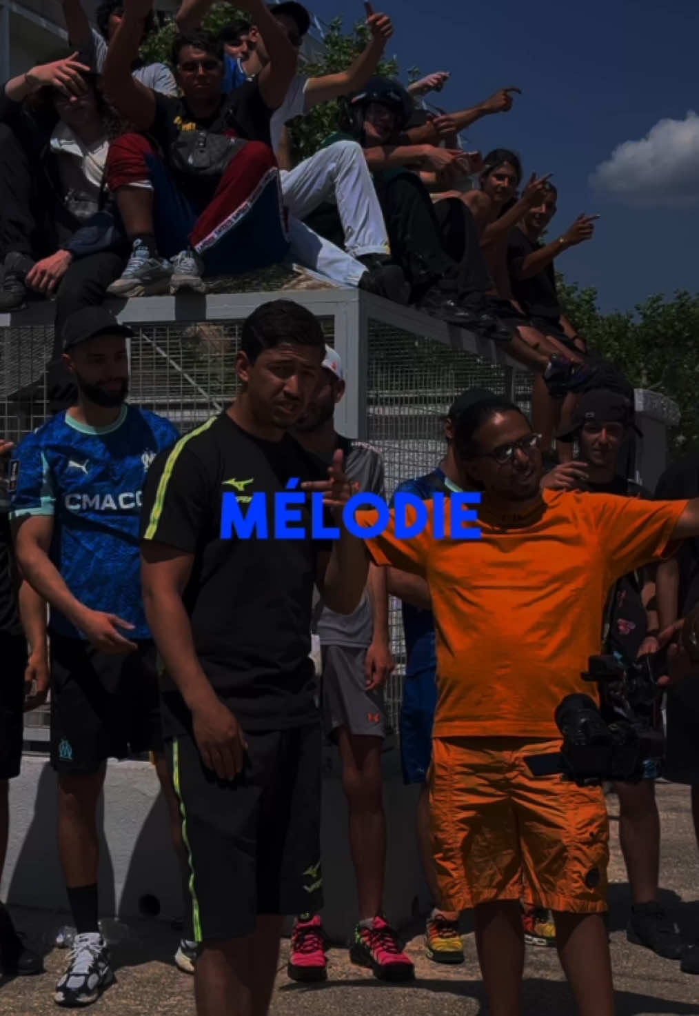 @️