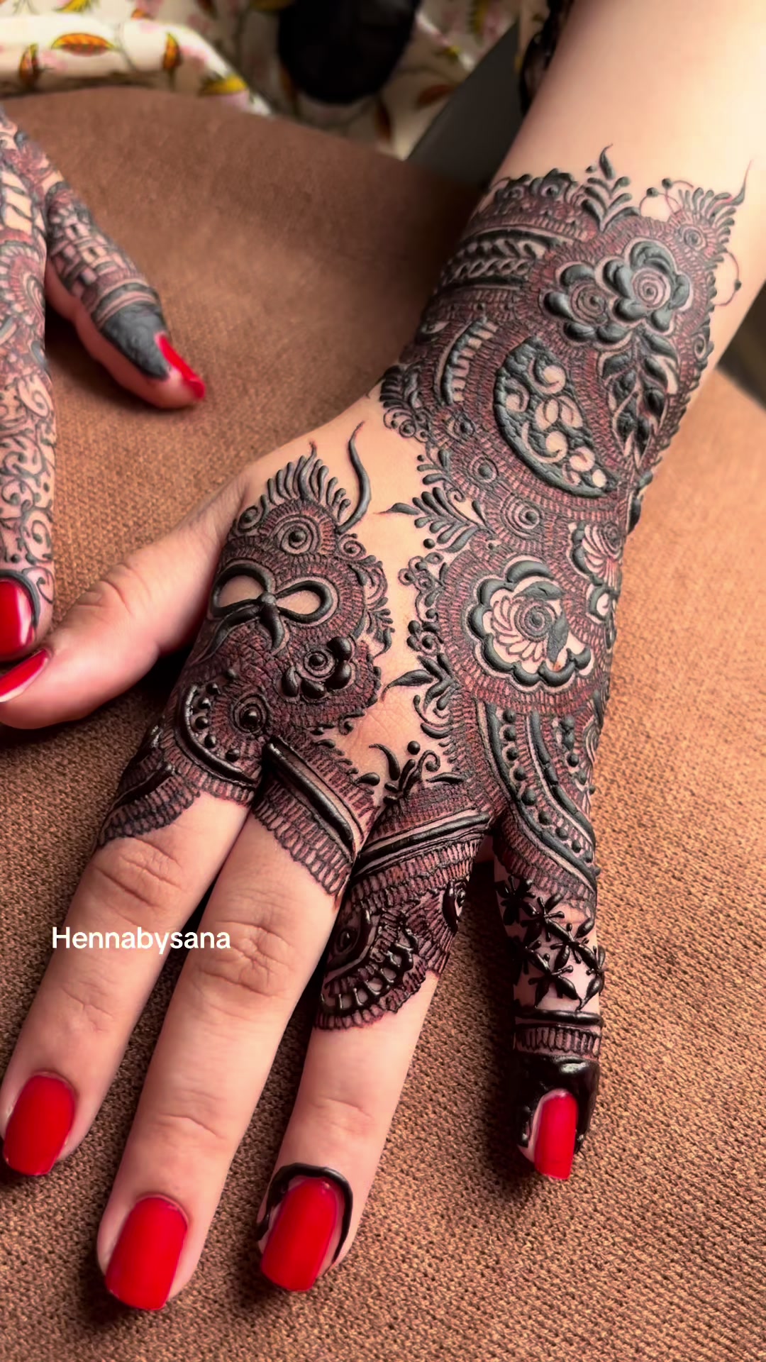 @henna by sana 809