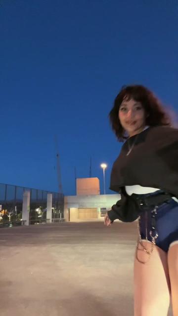 @Jada - Roller Dance Burlesque
