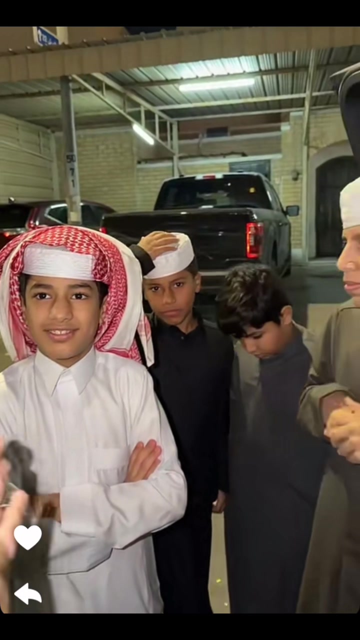 @الـ قـزيـع 🩶.