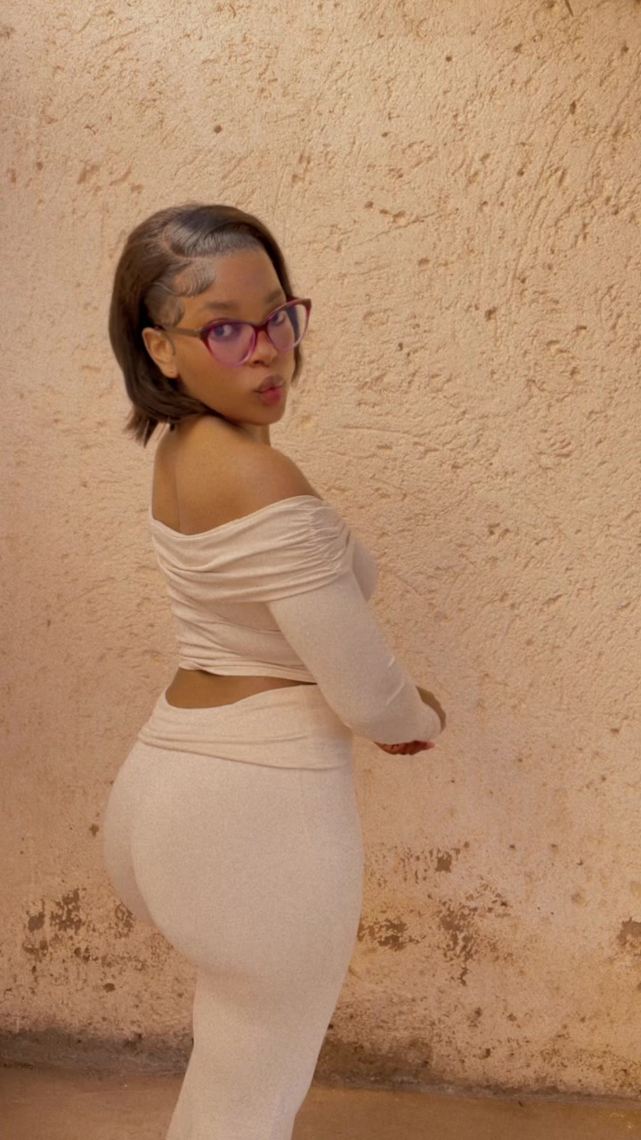 @leratomanamela20