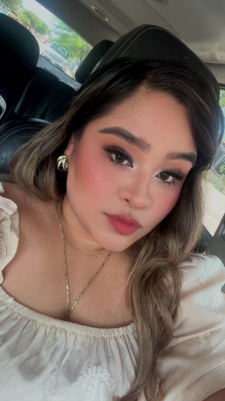 @Alondra González