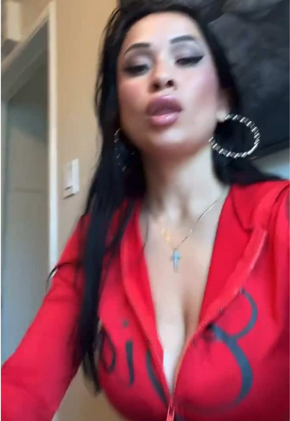 @lizzythemilf