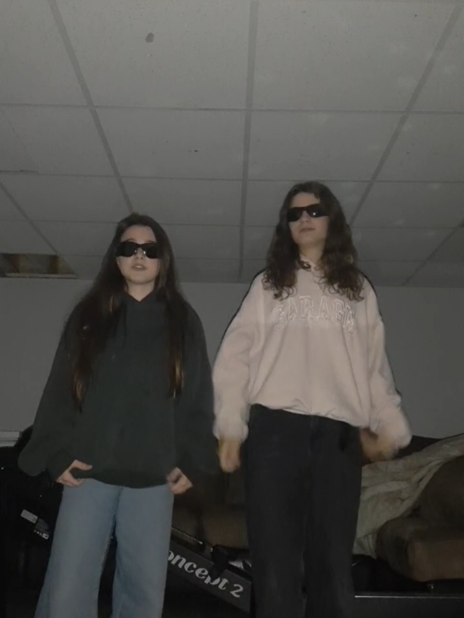 @𝐻𝑎𝑦𝑙𝑖𝑒🌸🦉🌕
